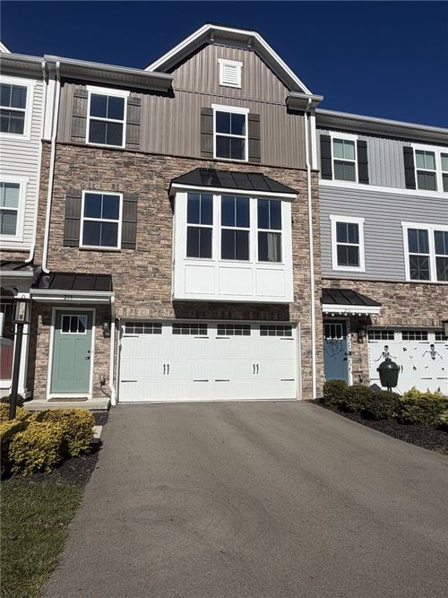 213 Cranesbill Dr, Mars, PA, 16046-4121 | Card Image