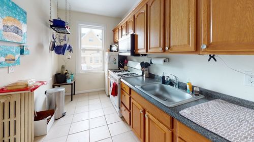 15-22 Chiswick Rd, Boston, MA, 02135-7178 | Card Image
