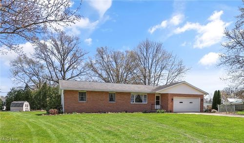 182 Fairlawn St, Smithville, OH, 44677-9639 | Card Image