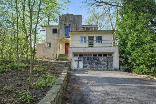 150 Burkewood Rd, Mount Vernon, NY, 10552-1132 | Card Image