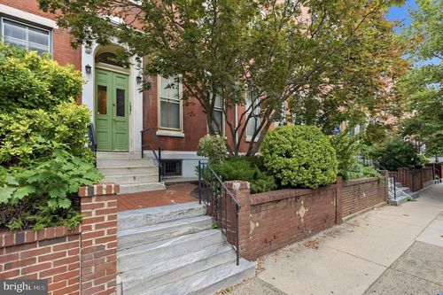 c-1529 Green St, PHILADELPHIA, PA, 19130-4046 | Card Image