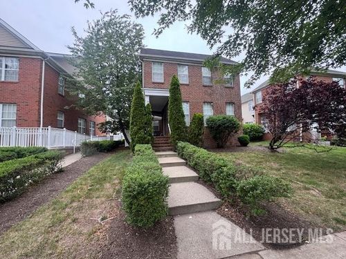10 Park Sq, Metuchen, NJ, 08840-1878 | Card Image