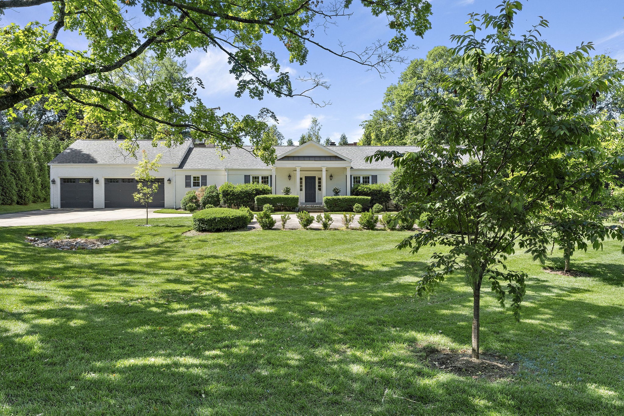 Knollwood Rd, Nashville, TN 37215