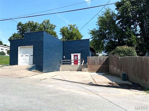 802 Wilcox St, Hannibal, MO, 63401-3067 | Card Image