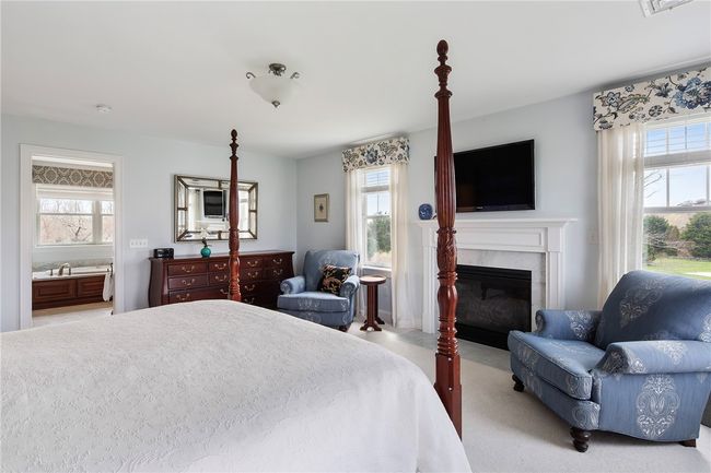 50 Elizabeth Ln, House other with 4 bedrooms, 4 bathrooms and 6 parking in Middletown RI | Image 24
