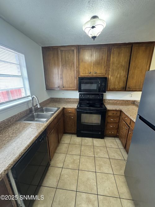 apt-e-1491 Alamo St, Las Cruces, NM, 88001-4290 | Card Image