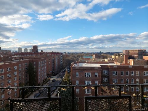 10c-72-35 112th St, Forest Hills, NY, 11375-5447 | Card Image
