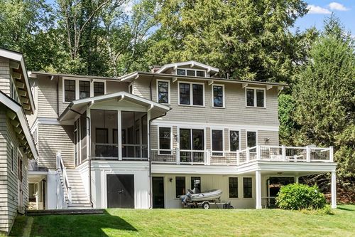 168 Nashawtuc Rd, Concord, MA, 01742-1617 | Card Image