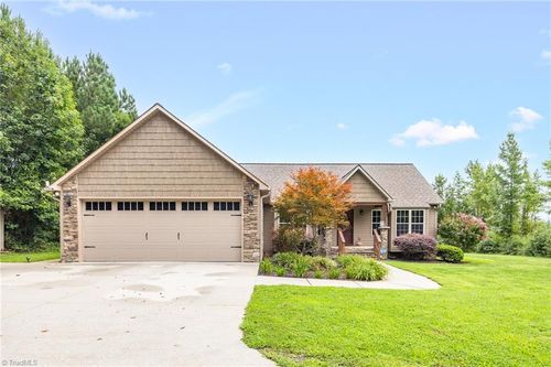 20323 S Nc Highway 109, Denton, NC, 27239-7852 | Card Image