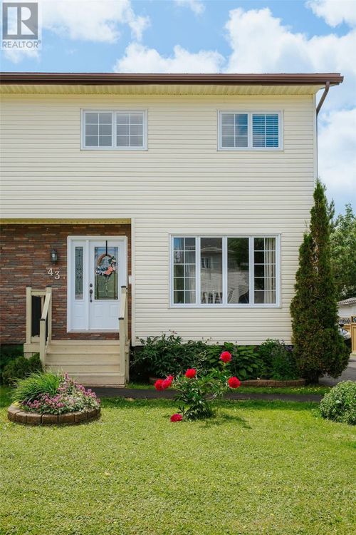 43 Curtiss Ave, Gander, NL, A1V2N3 | Card Image
