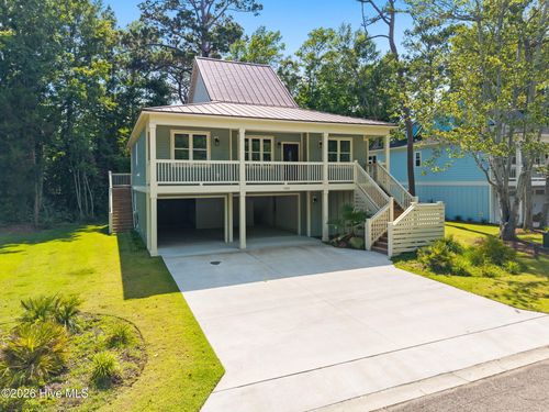 1552 Windsong Dr Sw, Ocean Isle Beach, NC, 28469-6430 | Card Image