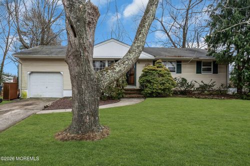 16 Phoebe Dr, Neptune, NJ, 07753-3617 | Card Image