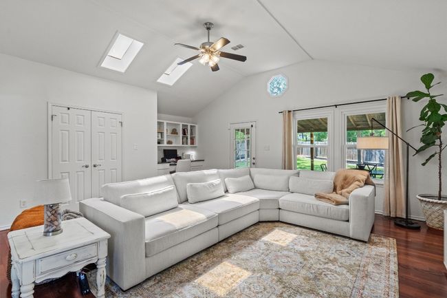 8804 Peppergrass Cv, House other with 3 bedrooms, 2 bathrooms and 4 parking in Austin TX | Image 15