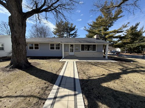 301 Oakdale Ave, Normal, IL, 61761-2816 | Card Image