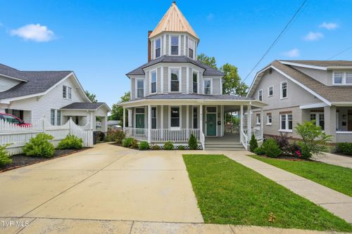 920 Pennsylvania Ave, Bristol, TN, 37620-3827 | Card Image