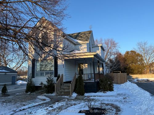 305 St Clair St, Chatham, ON, N7L3J8 | Card Image