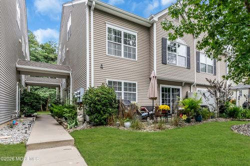 10 Topeka Ct, Tinton Falls, NJ, 07712-7507 | Card Image