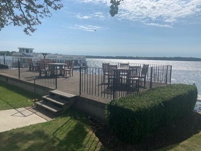 1318 - 2400 E Geneva St, Condo with 1 bedrooms, 1 bathrooms and null parking in DELAVAN WI | Image 14