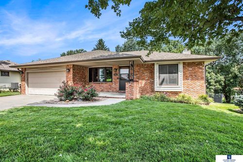 5910 Robin Ct, Lincoln, NE, 68516-2364 | Card Image