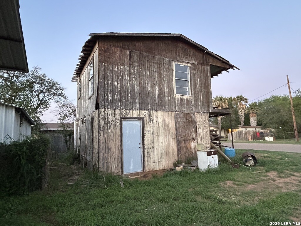 Residential in Cotulla 5