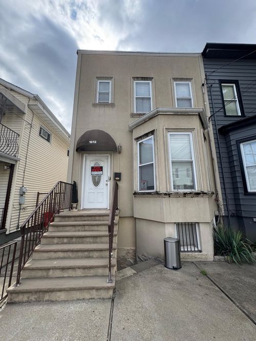 2-1612 West St, Union City, NJ, 07087-3211 | Card Image