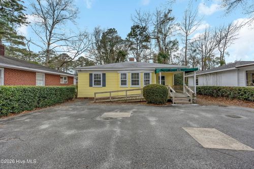3142 Wrightsville Ave, Wilmington, NC, 28403-4112 | Card Image