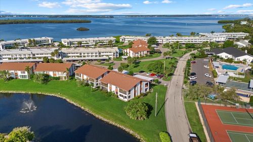 4852 Independence Dr, BRADENTON, FL, 34210-1936 | Card Image