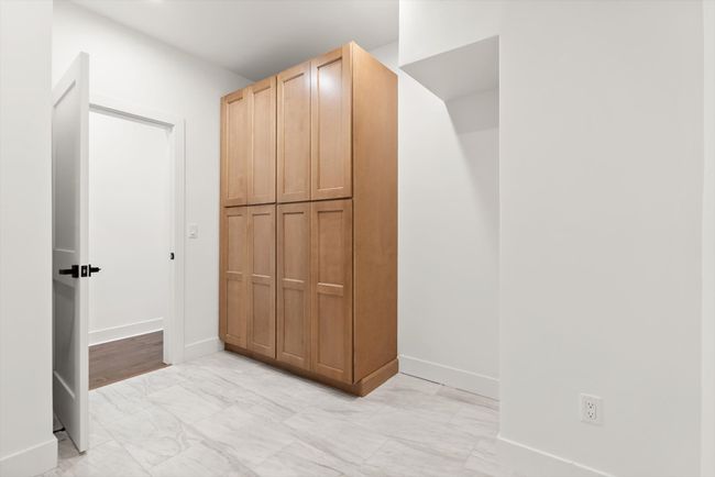 Mud Room adjacent to garage | Image 26