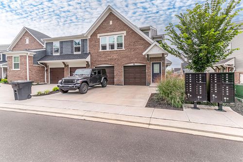 638 Foxhill Drive, Crescent Springs, KY, 41017 | Card Image