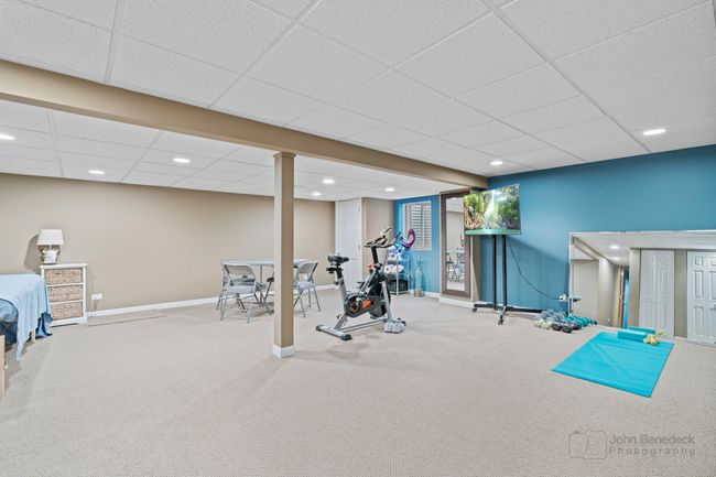 2091 Willow Run, Townhouse with 3 bedrooms, 3 bathrooms and 2 parking in Wheaton IL | Image 23