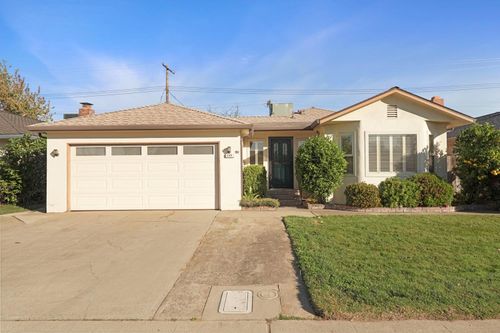 2107 Yosemite Dr, Lodi, CA, 95242-2250 | Card Image