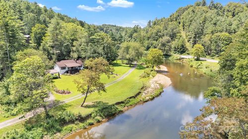 275 River Ln, West Jefferson, NC, 28694-8219 | Card Image