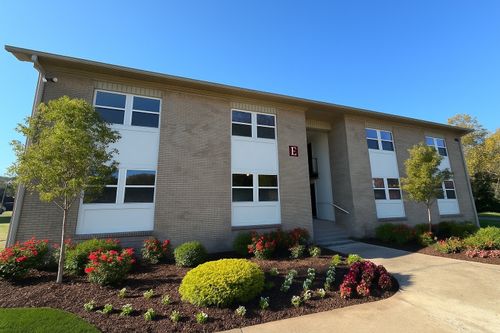 f-204 N Clydeton Rd, Waverly, TN, 37185-1109 | Card Image