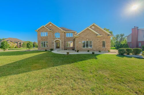 22430 Woodland Ln, Frankfort, IL, 60423-8899 | Card Image
