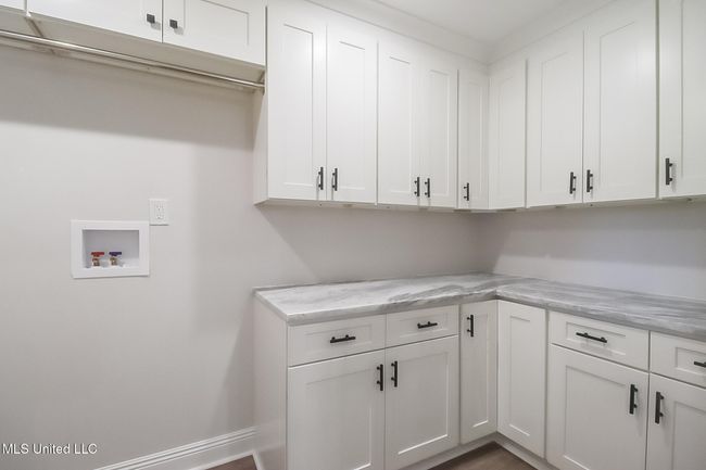 Main Laundry Room | Image 6