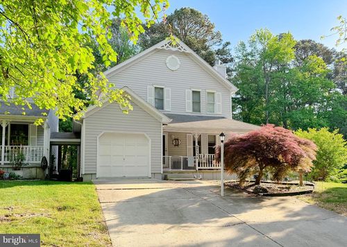 576 Twin Cove Ln, Solomons, MD, 20688-4063 | Card Image