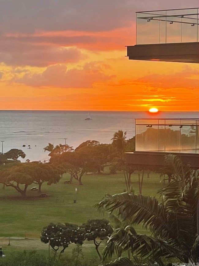 Sunset view from Lanai | Image 22
