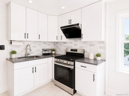 2-83 Lyon Place, Hempstead, NY, 11563 | Card Image