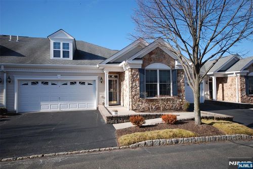 12 Quartz Way, Woodland Park, NJ, 07424-4212 | Card Image