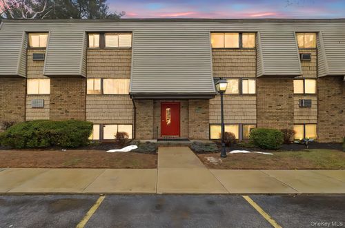 36-20 Pierces Rd, Newburgh, NY, 12550-3240 | Card Image