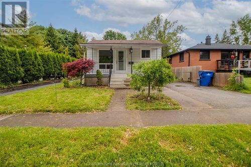 23 Siskind Crt, Chatham, ON, N7L4Z9 | Card Image