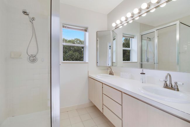 3101 Hayden Ct, Condo with 2 bedrooms, 3 bathrooms and null parking in Boynton Beach FL | Image 14