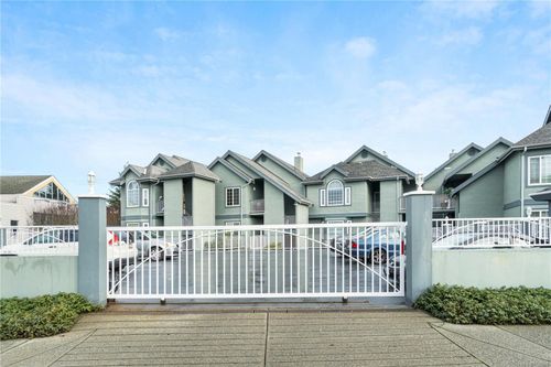 102-320 Selby St, Nanaimo, BC, V9R2R5 | Card Image