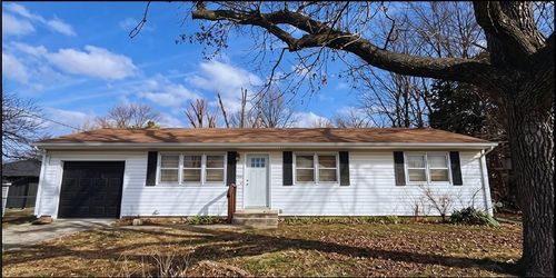 204 W Grand St, Nevada, MO, 64772-1128 | Card Image