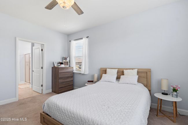 Master Bedroom | Image 9