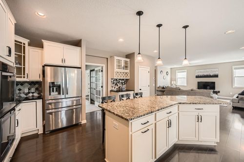 1535 138th St E, Rosemount, MN, 55068-2175 | Card Image