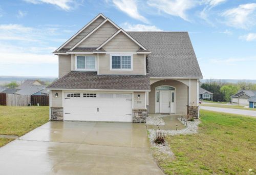 200 Kelly Lane, St. George, KS, 66535 | Card Image