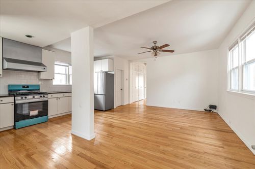48 202nd St, Oakland Gardens, NY, 11364-1035 | Card Image