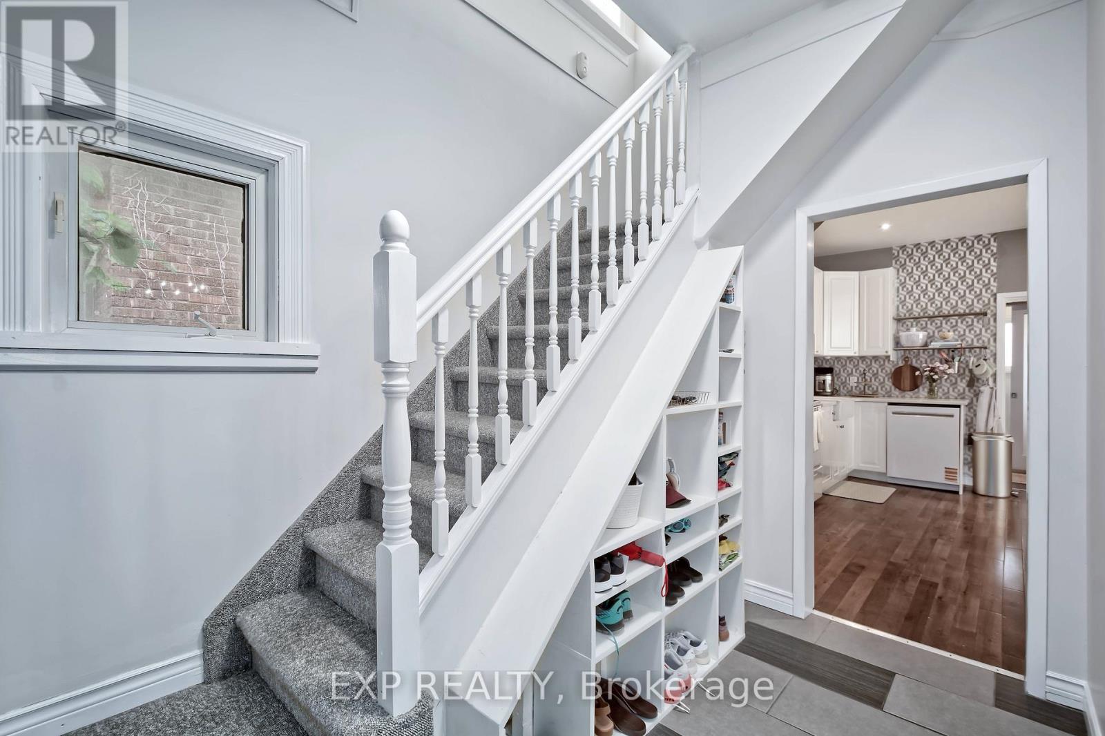 Residential in London South (South F) 3