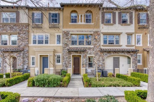 1365 Merry Loop, Milpitas, CA, 95035 | Card Image